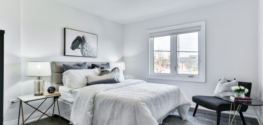 white-bed-linen-on-bed